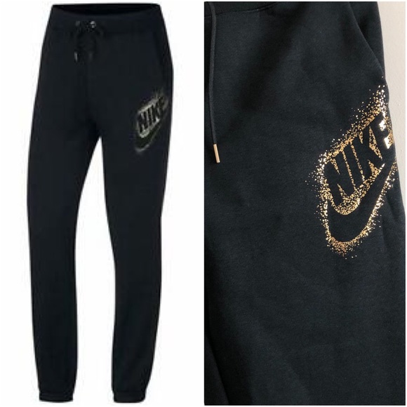Nike Pants - Nike Rally Fleece Jogger